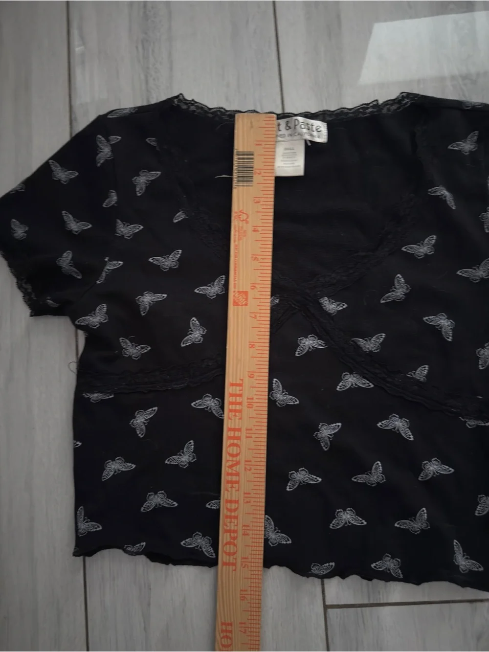 Cut & Paste Lace trim Crop Tee Black W/butterflies Size S - Picture 3 of 6
